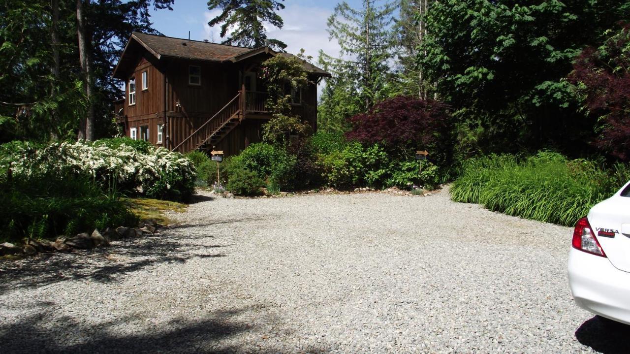 Secret Cove Cottage Suites Halfmoon Bay Екстериор снимка
